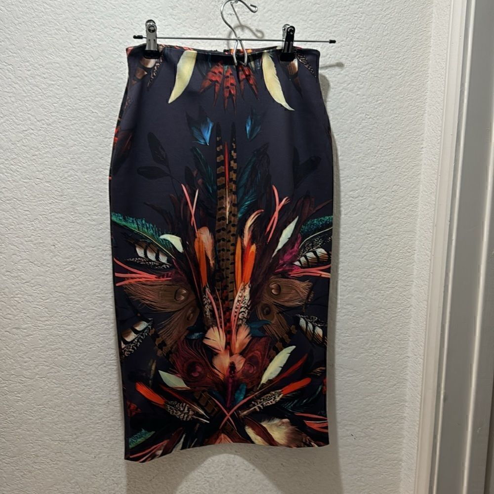 Nicole Miller Atelier Feather Print Pencil Skirt Size 2